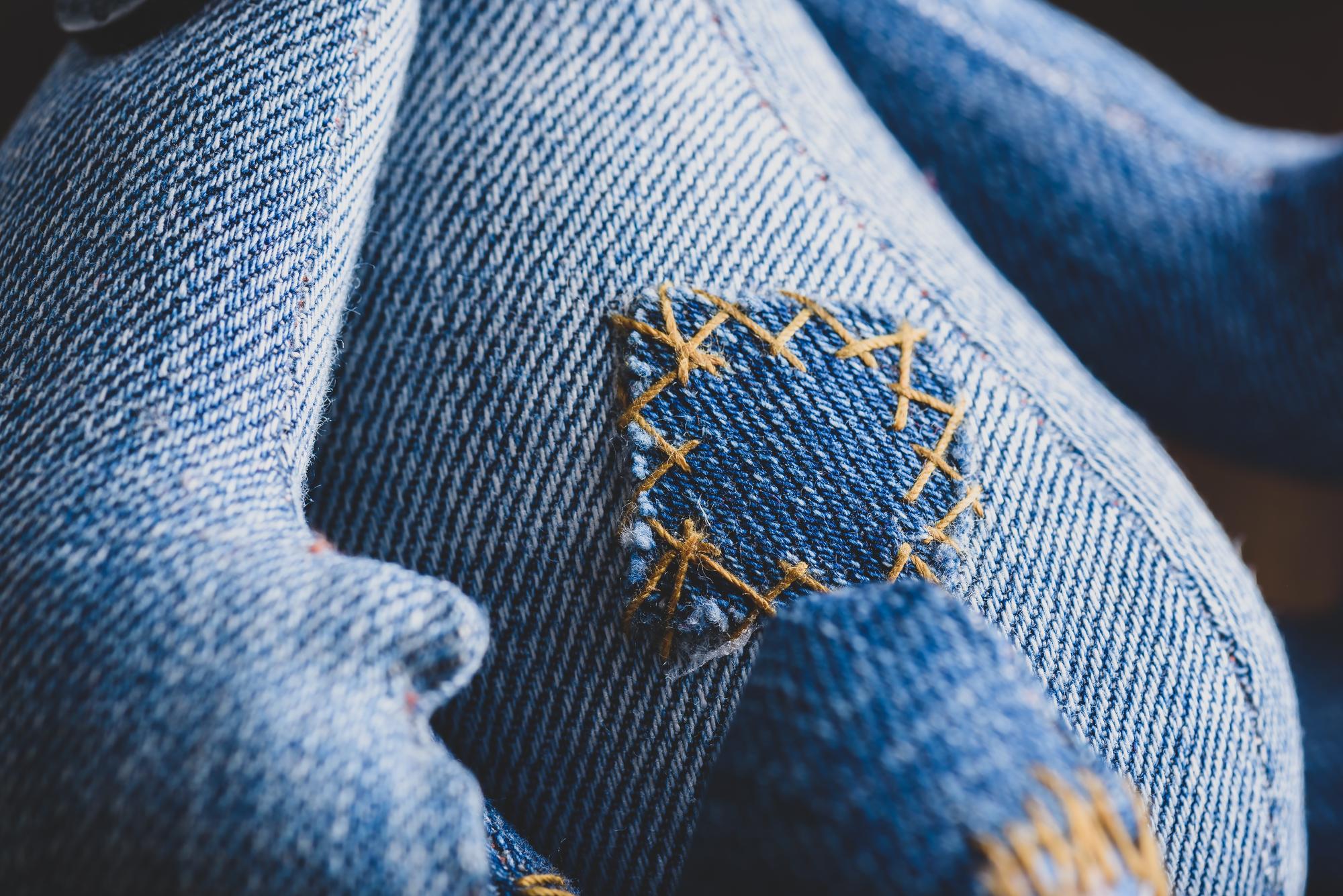 Embroider Studio — Craft & Innovation logo